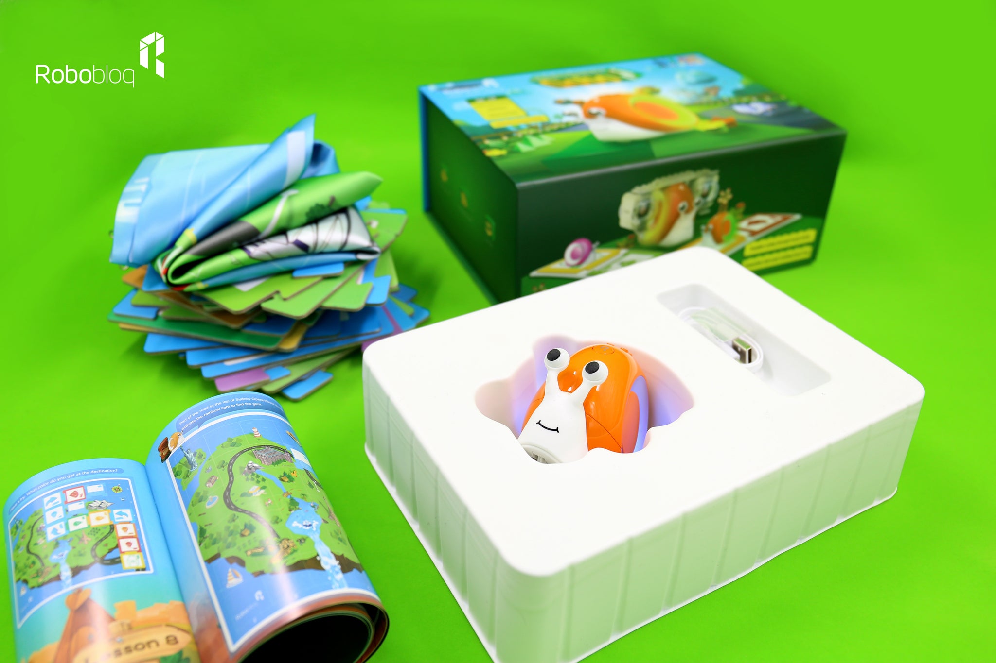 Qobo（キューボ）お得2点セット（基本セット＆拡張パック算数カード）　ロボット Qobo（キューボ）お得2点セット（基本セット＆拡張パック算数カード